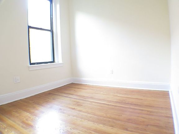4th image of 329 E 83rd St APT 3B
