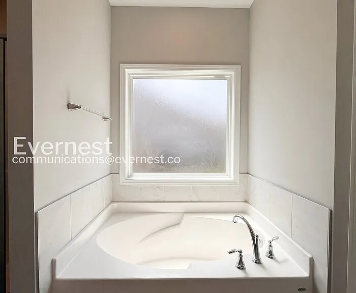 1046 Echo Ridge Rd — Photo 13