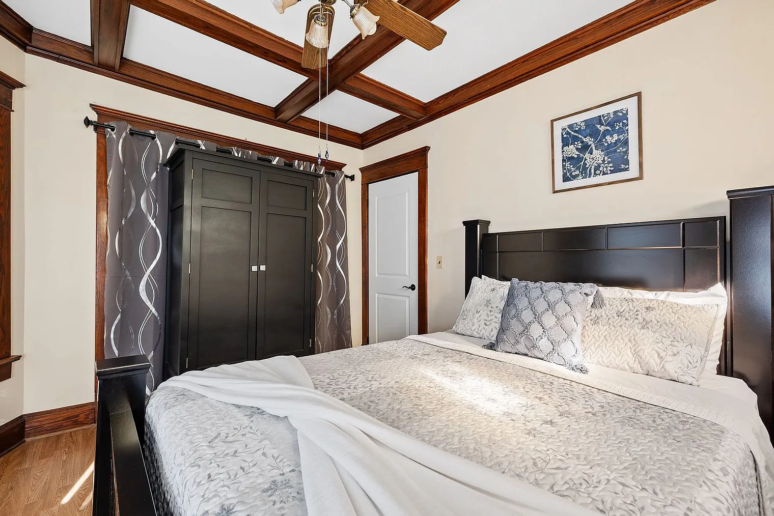 4 bed, 2.0 bath, 2163 sqft, $2,903 — Photo 4
