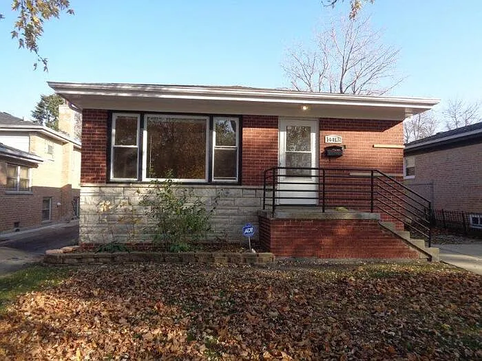 14413 Blackstone Ave photo 1