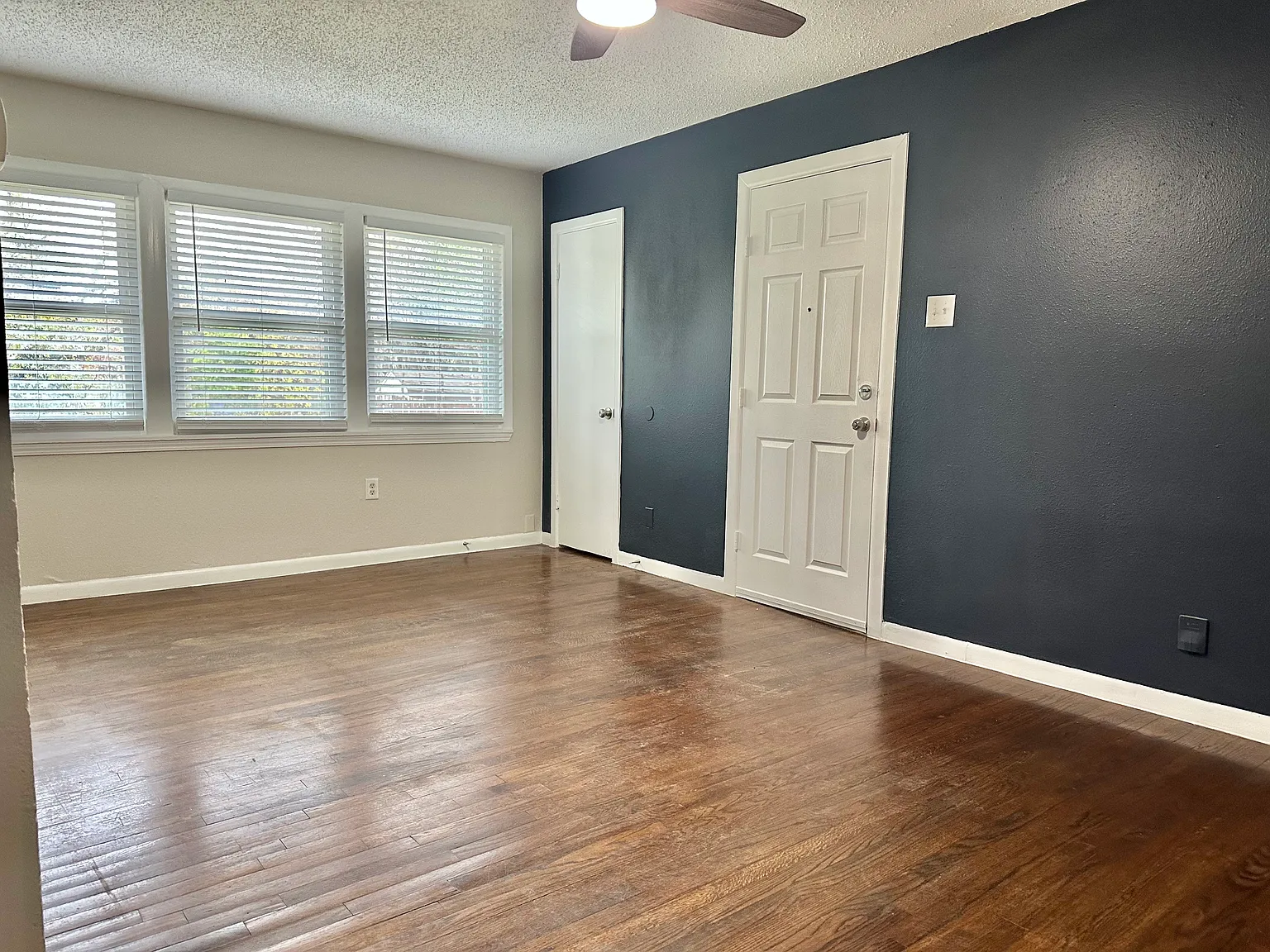 2514 Norwood Dr — Photo 3
