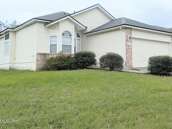 2nd image of 3383 MILLCREST Drive