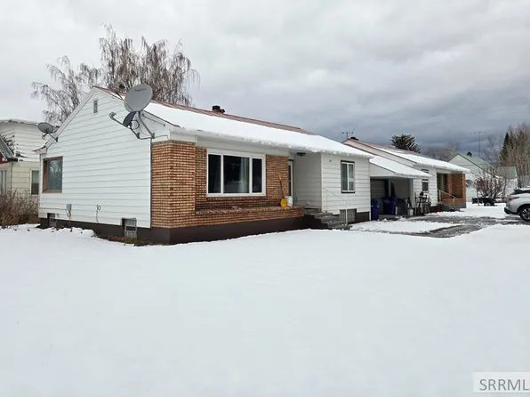 118 N 8th St #2, Ashton, ID 83420