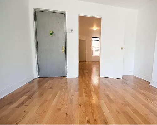 Rented by Hagstrom Management Inc | media 4