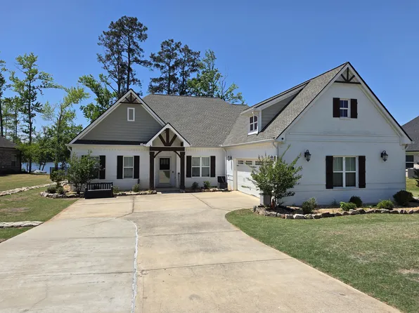 419 Lakeview Way, Lagrange, GA 30241