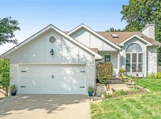 6453 N Amoret Ave, Kansas City, MO 64151