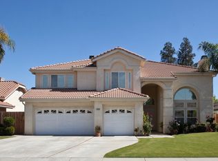 10906 Rosslyn Ln, Bakersfield, CA 93311