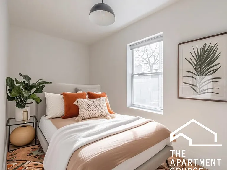 3051 W Medill Ave #2B — Photo 3
