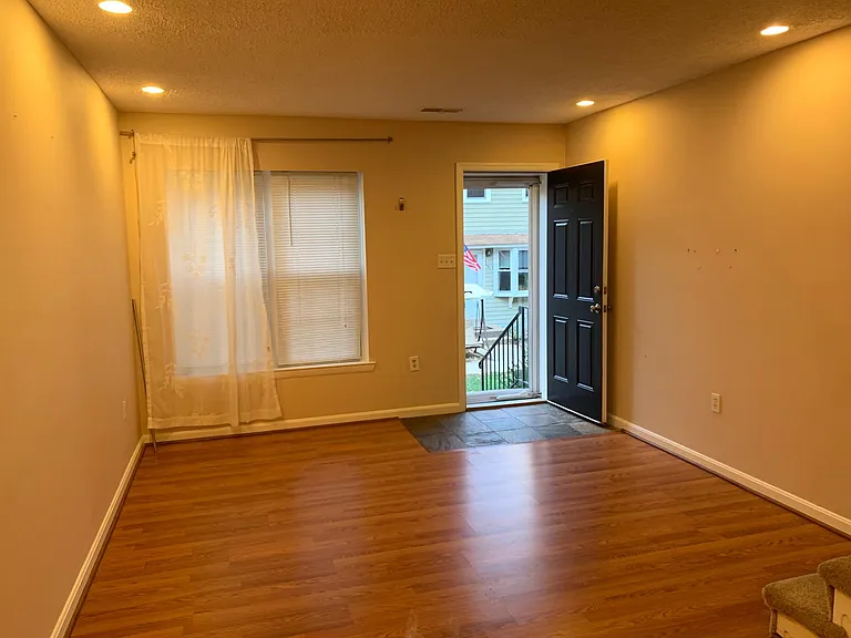 13816 Beaujolais Ct — Photo 4