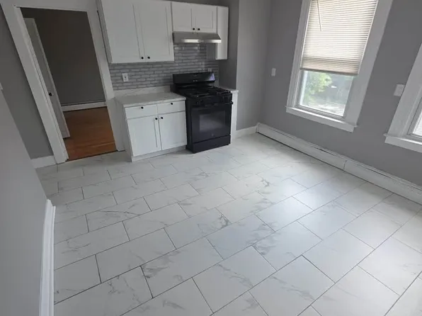 210-212 Wolcott St #3-A, New Haven, CT 06513