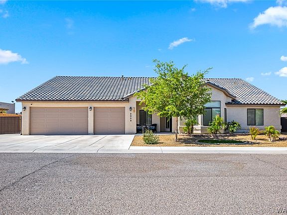 2nd image of 2032 E Alamo Way