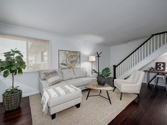 3rd image of 236 Watson Dr APT 2