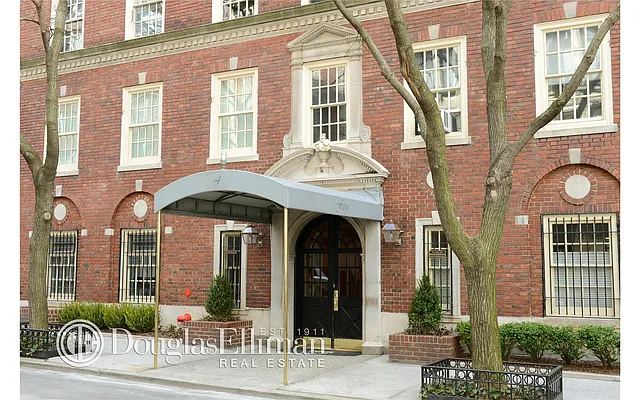 Sold by Douglas Elliman | media 19