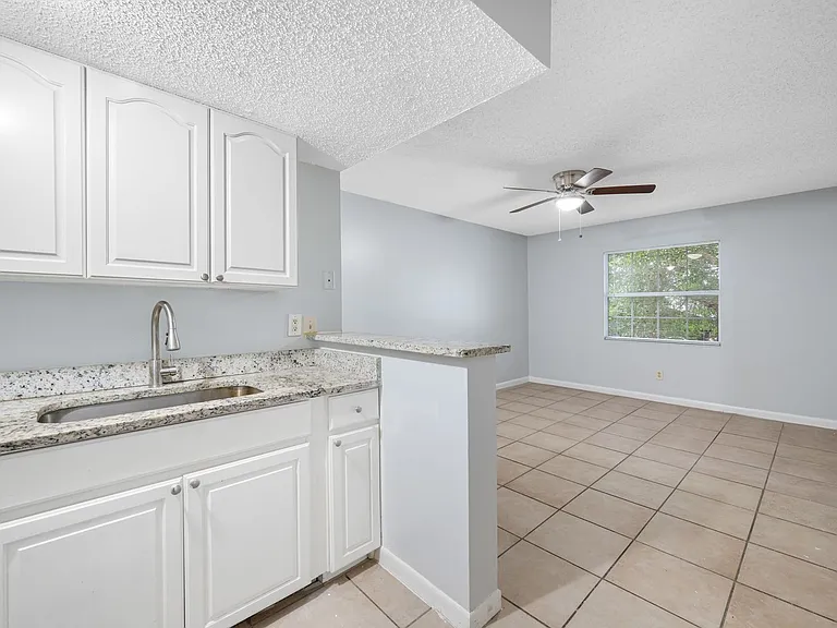 5113 N Nebraska Ave — Photo 44