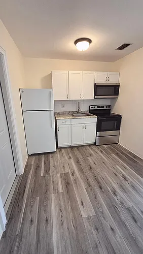 1721 25th St Photo 1