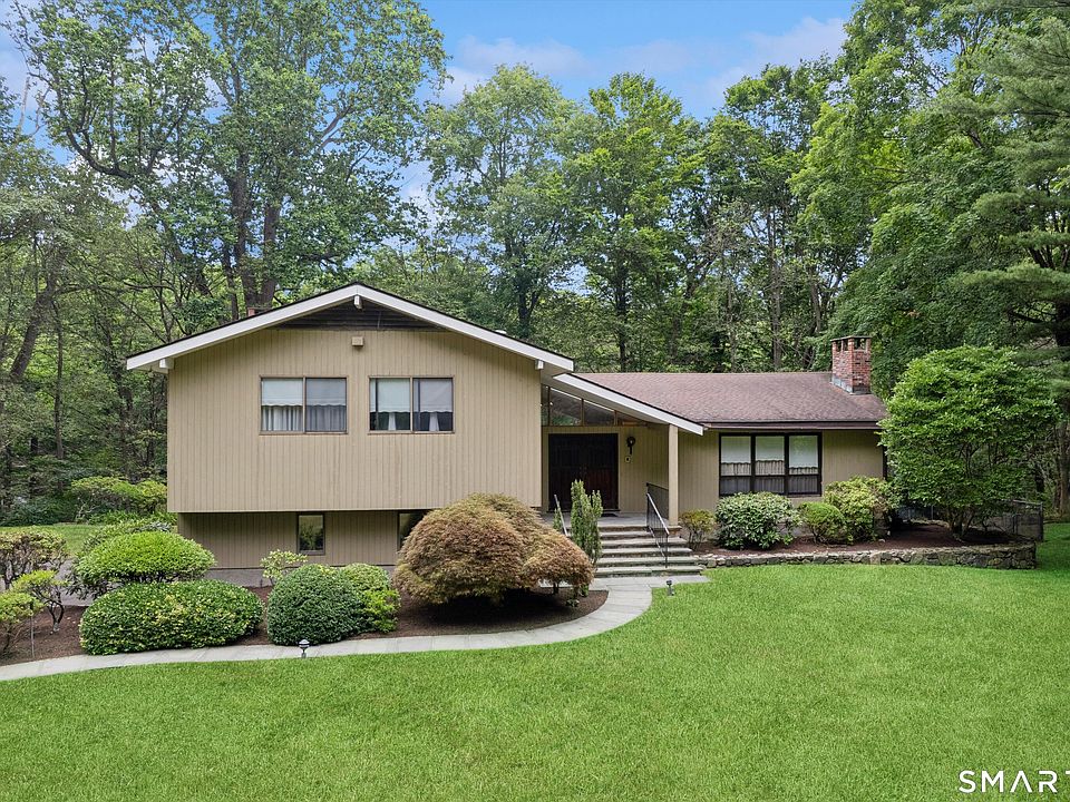 1st image of 212 West Norwalk Road