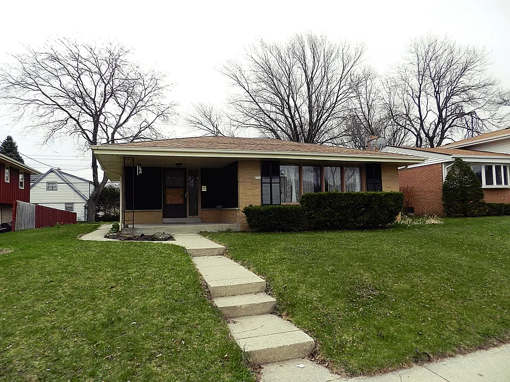 8711 W Grantosa Dr photo 1