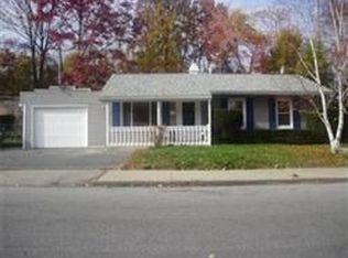 25 Amherst St, Lawrence, MA 01843