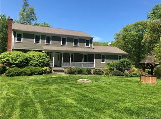 168 Boggs Hill Rd, Newtown, CT 06470