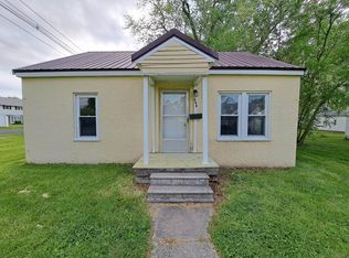 444 S Davis Ave, Centralia, IL 62801