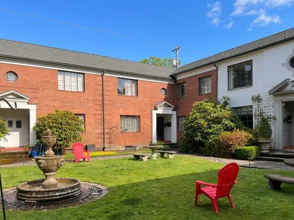 2169 NW Irving St APT 10, Portland, OR 97210