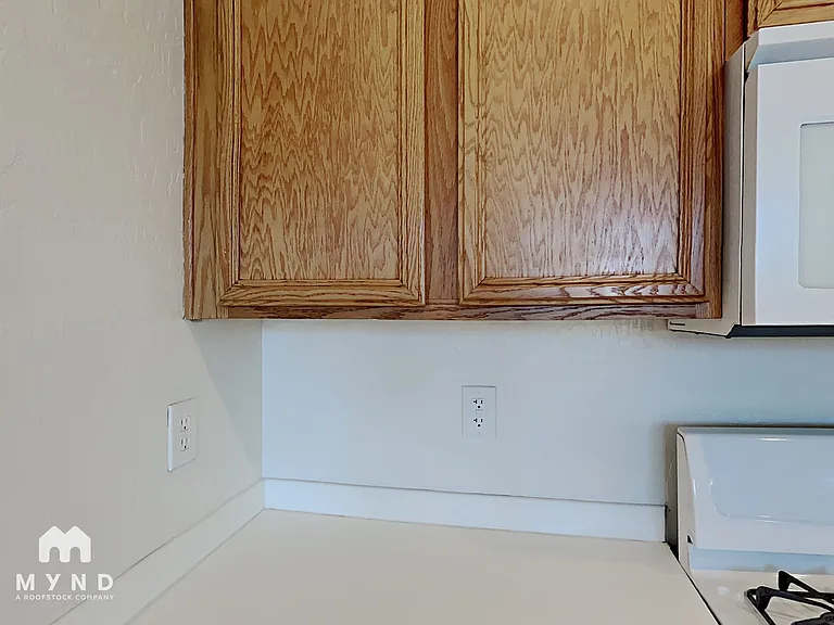 495 Westminster Hall Ave #103 — Photo 17