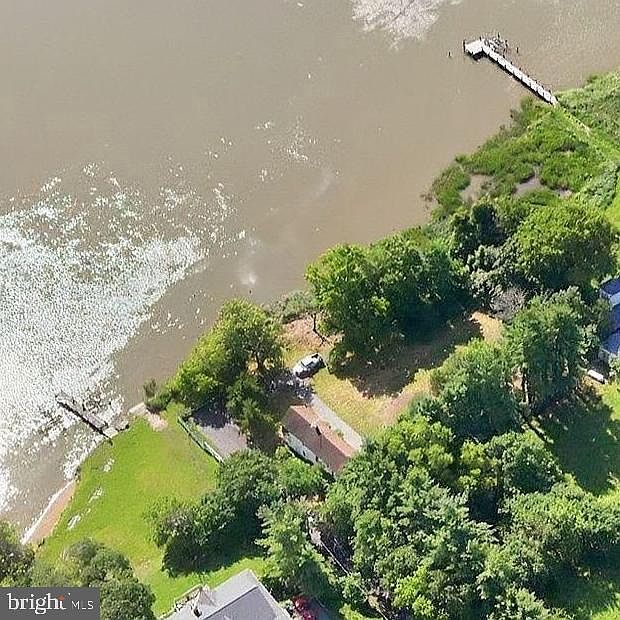 1st image of 17501 Watershed Dr