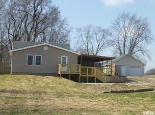 15745 Tice Rd, Petersburg, IL 62675