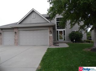 3053 Piney Creek Dr, Elkhorn, NE 68022