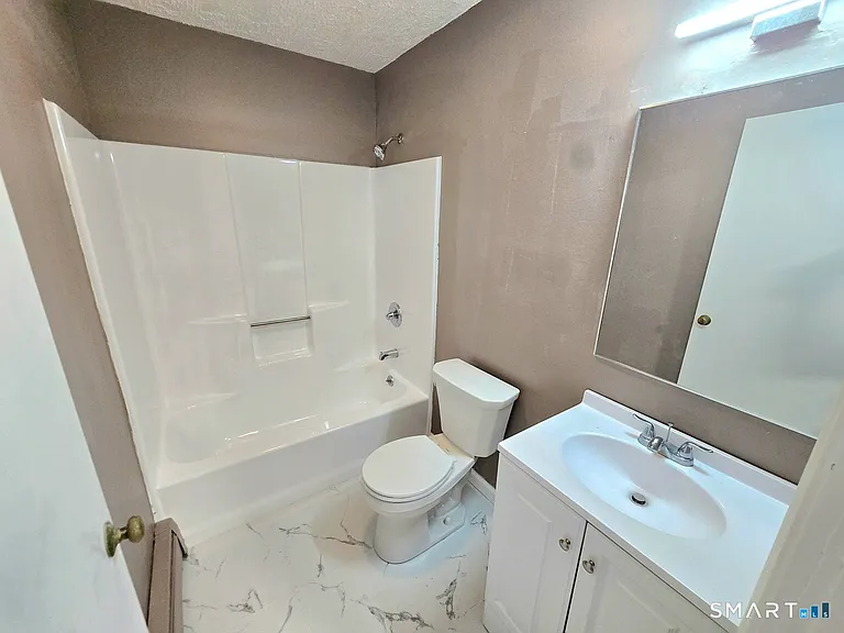 272 Bellevue St — Photo 13