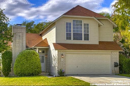 1st image of 302 Scotch Rose Ln
