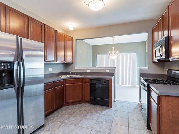 5th image of 356 Aaron Ln