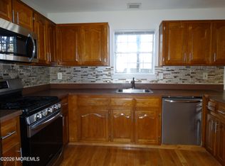 540 Davids Ct, Lakewood, NJ 08701
