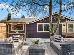 6734 17th Ave SW, Seattle, WA 98106