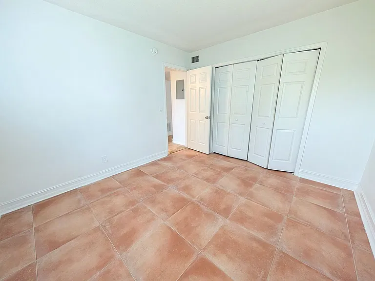 3007 N Andrews Ave — Photo 12