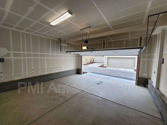 4th image of 6189 Paseo De Gebhart