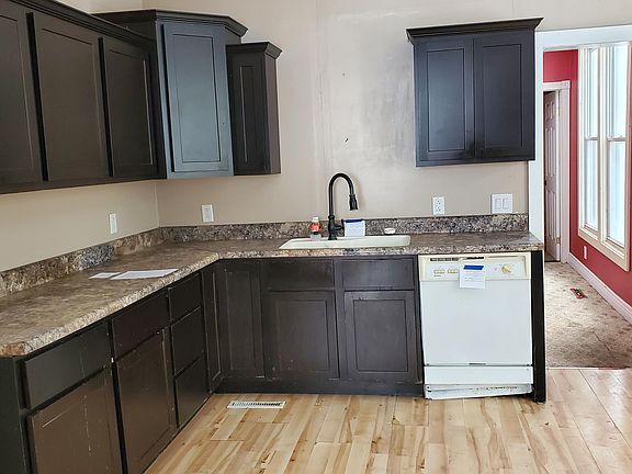 5th image of 311 S Mears Ave