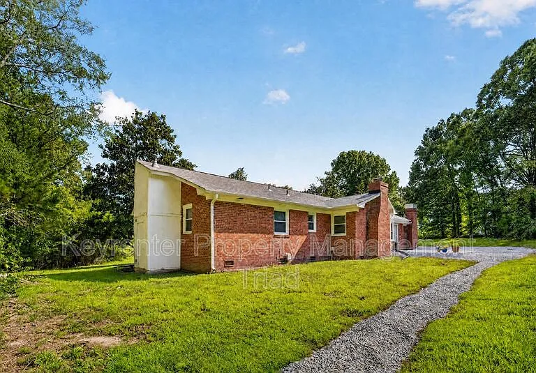 5108 Lakeshore Ct — Photo 26