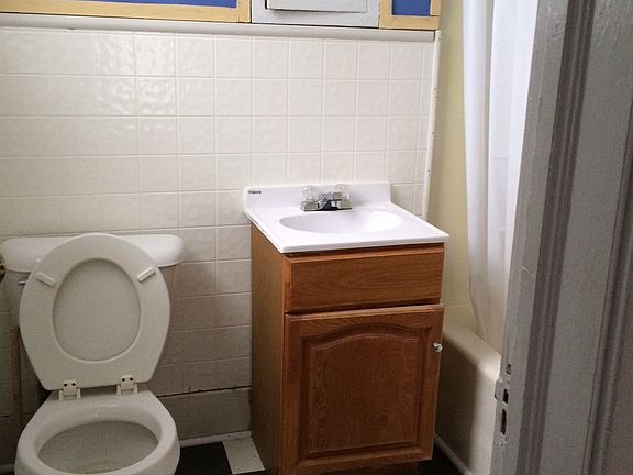 1st Floor Unit Bathroom