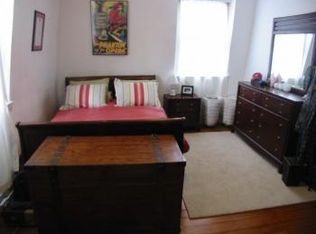 32 Hawthorn St #3, Cambridge, MA 02138