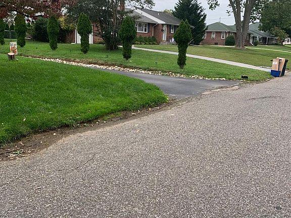 5th image of 3600 Williamson Ave