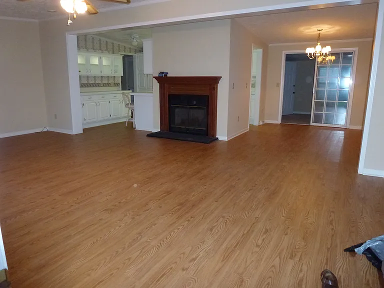 701 Capeside Dr — Photo 5