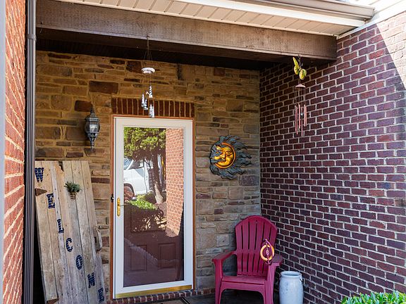 4th image of 4110 Cottage Square Way #8