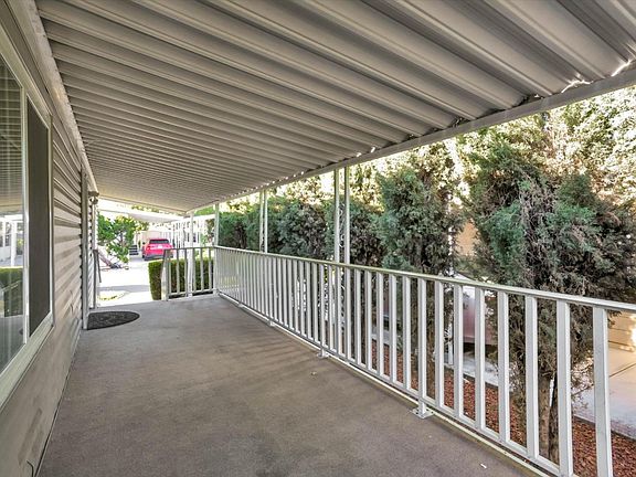 5th image of 625 Hillsdale Ave #109