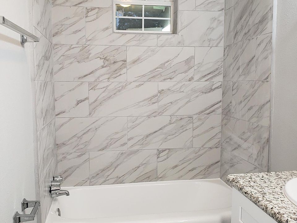 1st image of 1910 Turner Dr APT A