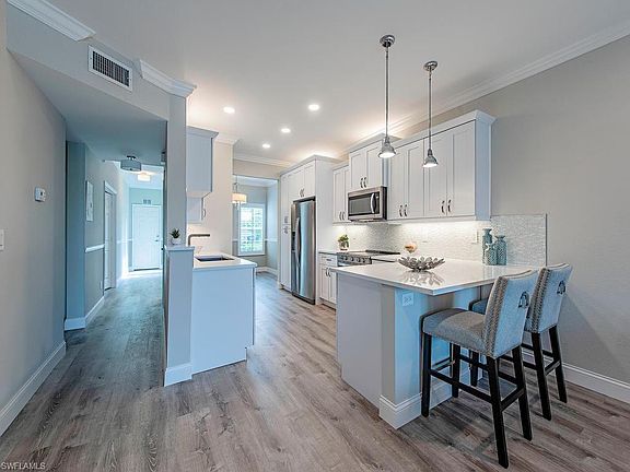 5th image of 874 Tanbark Dr APT 104