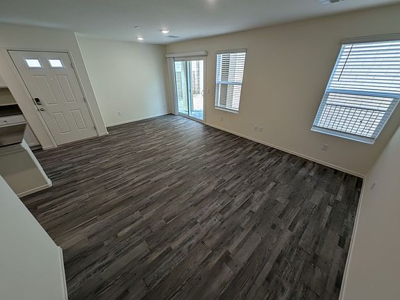 5th image of 10996 Rollingford Ave
