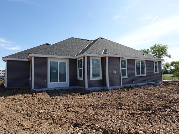 4th image of 1302 Lynn CIRCLE