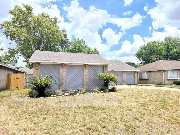 3rd image of 13418 Splintered Oak Dr