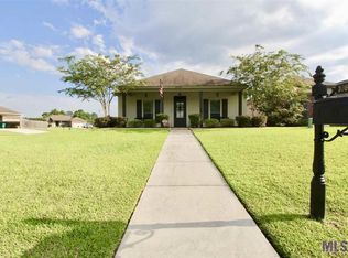 10682 Wrigley Field Ave, Denham Springs, LA 70726